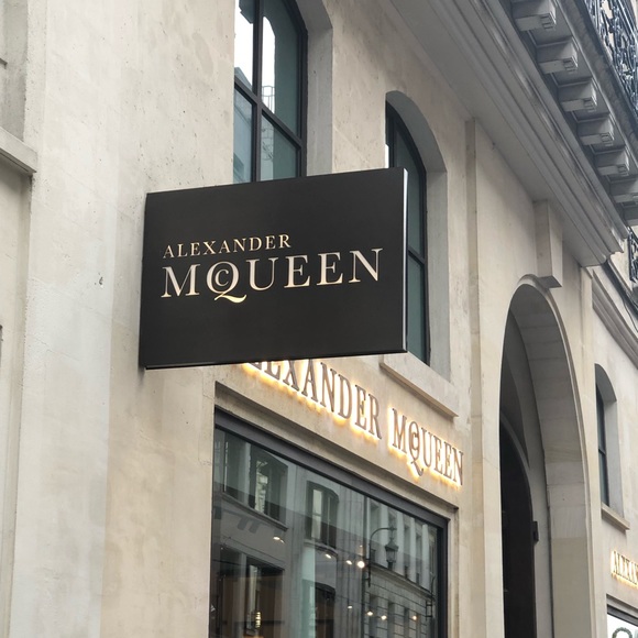 Meet your Posher, Nick - Picture 5 of 8